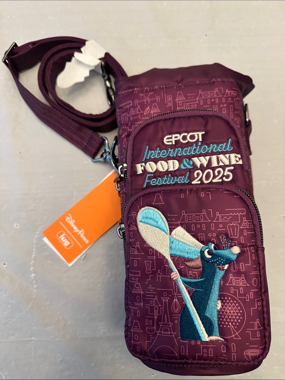 NWT Disney EPCOT International Food & Wine Festival 2025 Lug Huggie SE
